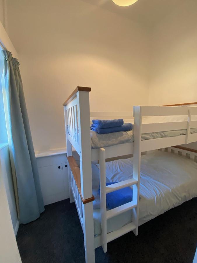 Birdsong & Pine: Parking & Garden Appartement Worthing
